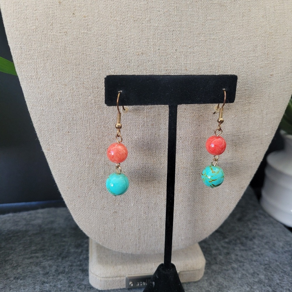 Southwestern Coral Red Turquoise Color Bead Drop Dangle Earrings Gold Tone